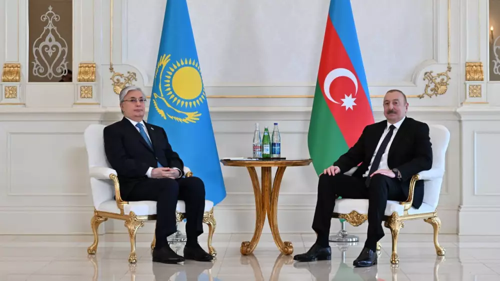 Тоқаев Әзербайжан президентімен келіссөз жүргізді