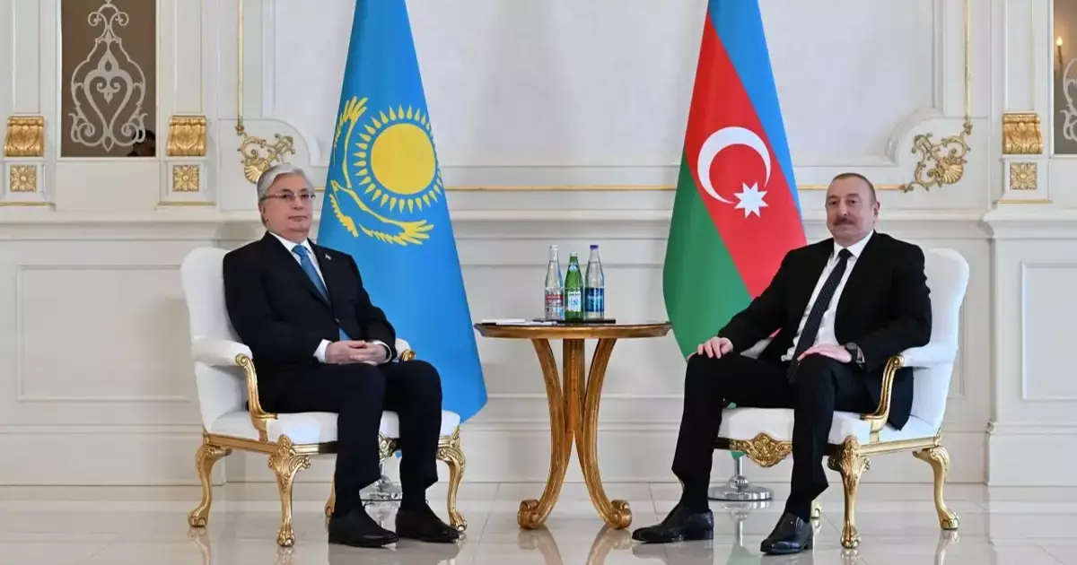   Мемлекет басшысы Әзербайжан Президентімен келіссөз жүргізді   