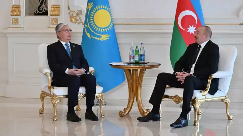 Токаев и Алиев обсудили совместные проекты