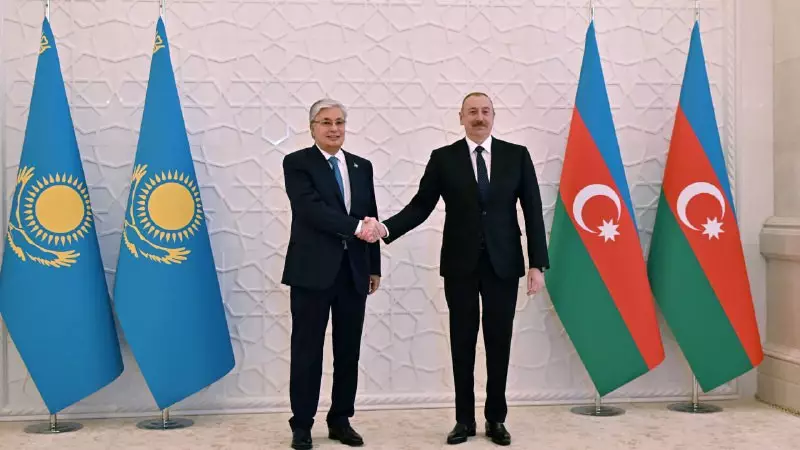 Мемлекет басшысы Әзербайжан президентімен келіссөз жүргізді
