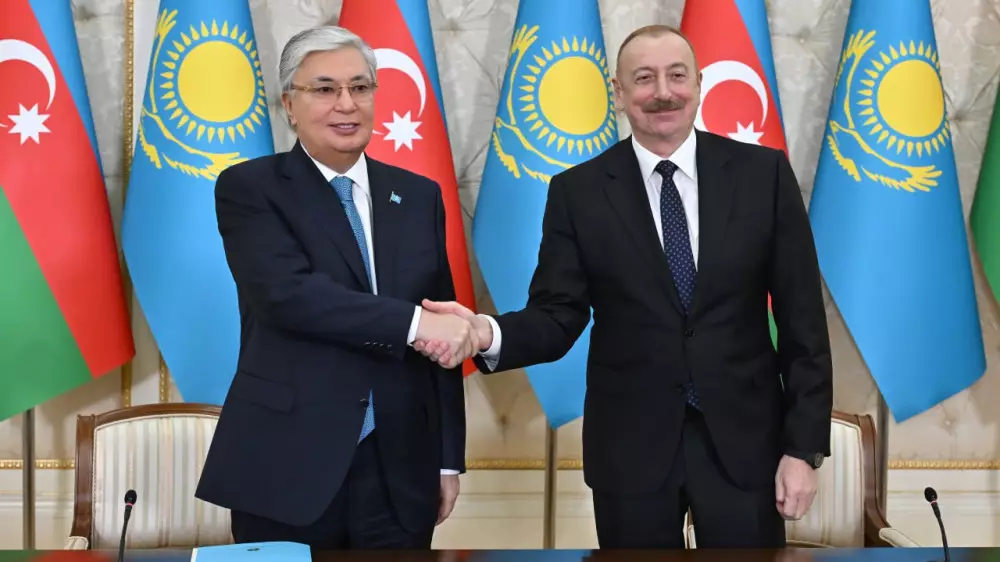 "Полный успех" - Токаев о переговорах в Азербайджане