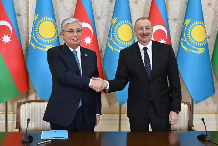 По итогам визита Токаева в Баку подписано 14 документов