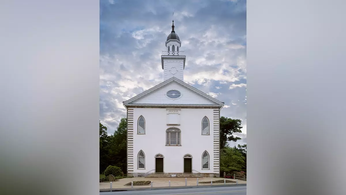 Церковь СПД покупает храм в Киртланде и другие исторические здания у Сообщества Христа: «значительно»