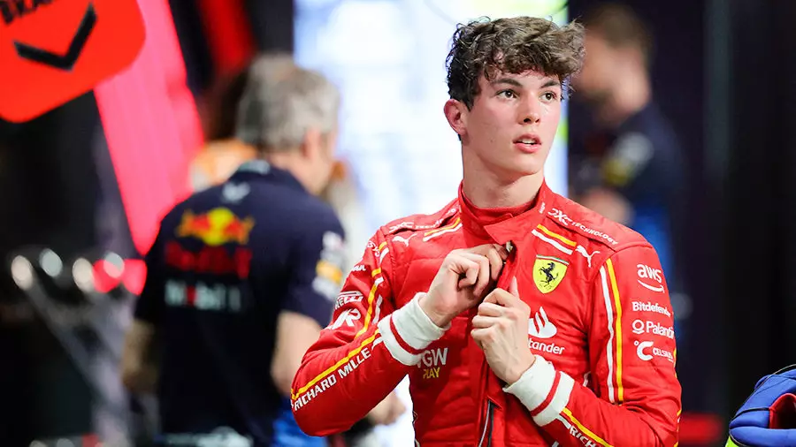 «Звезда родилась!» «Формула-1» в восторге от дебюта британского тинейджера в «Феррари»