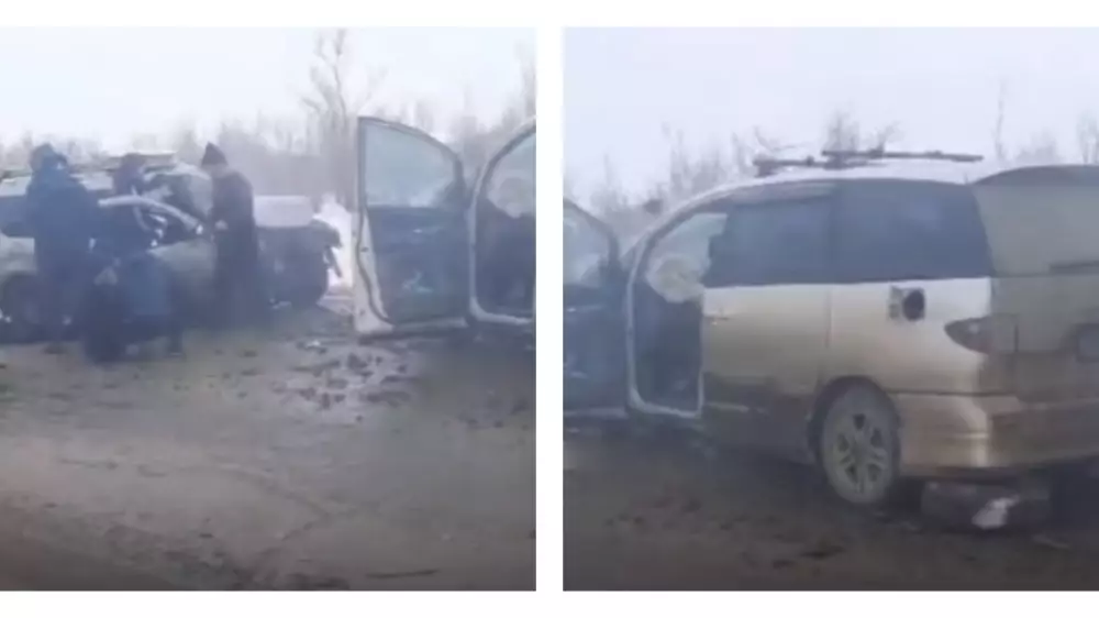 Восемь человек пострадали при столкновении двух минивэнов в Актюбинской области