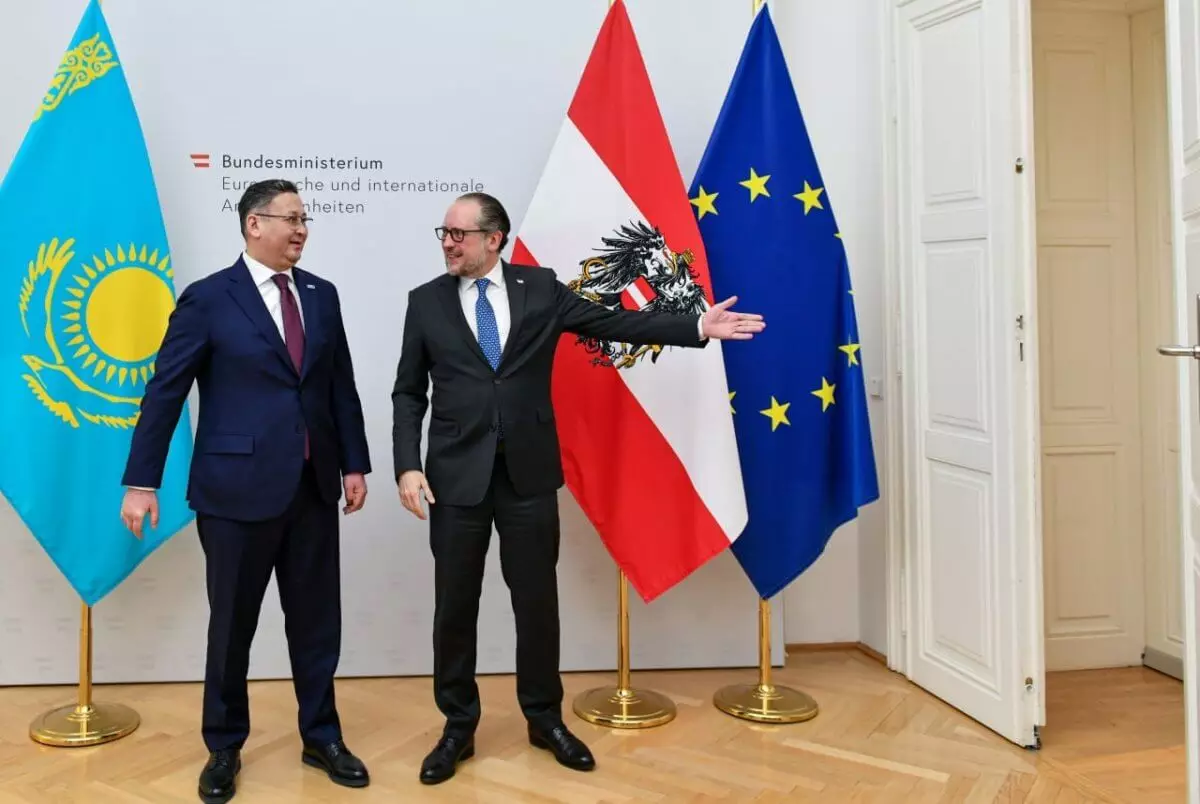 Главы внешнеполитических ведомств Казахстана и Австрии провели переговоры