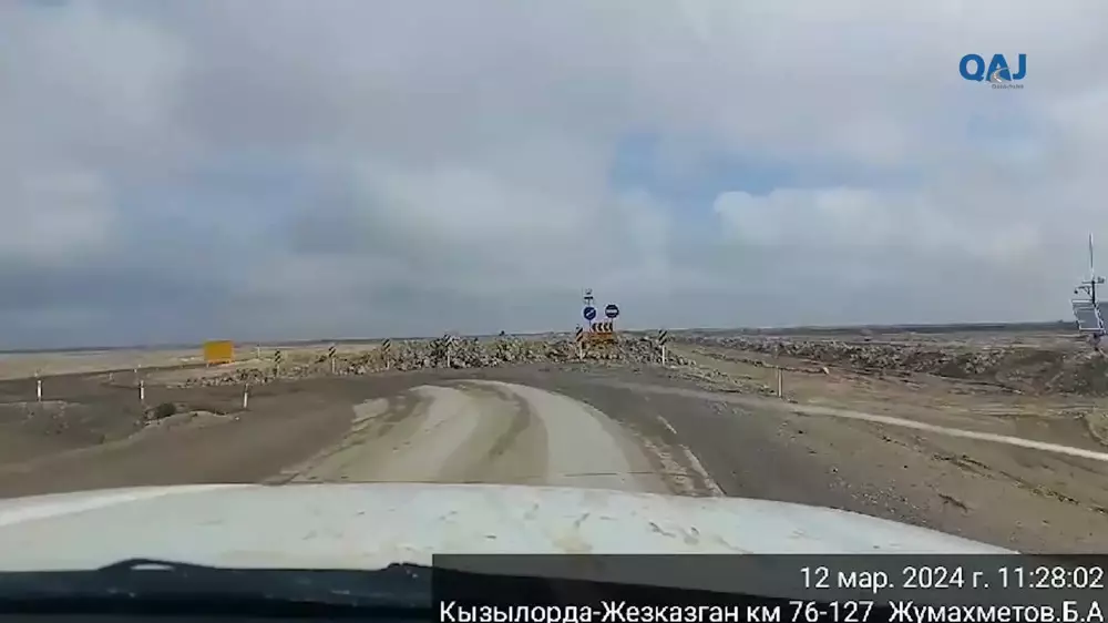 Спустя 40 лет: на трассе Кызылорда-Жезказкан возобновили долгожданный ремонт
