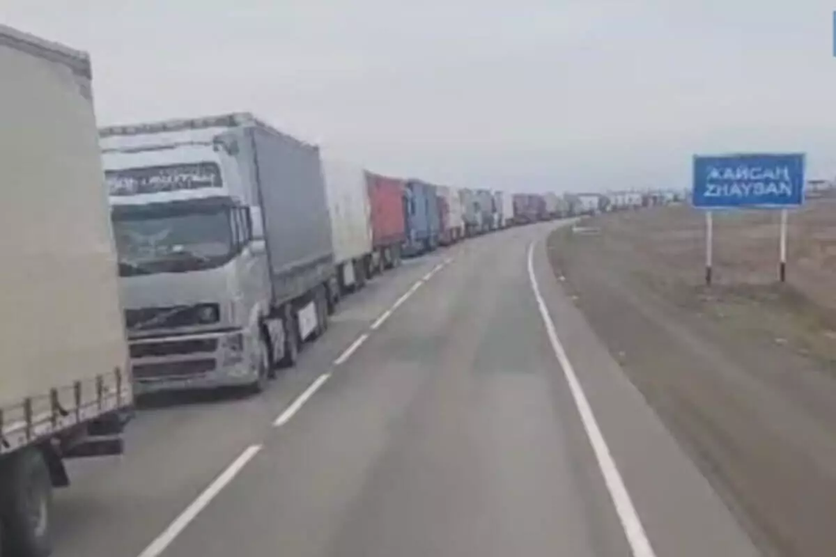 В Казахстане предлагают без ограничений выдавать дозволы перевозчикам