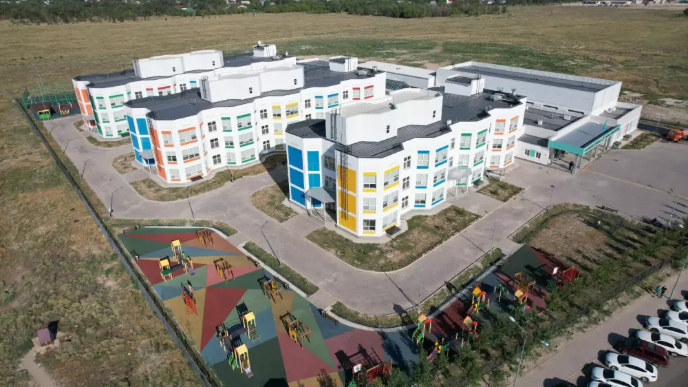 В Алматы появятся более 2 тысяч новых мест в школах
