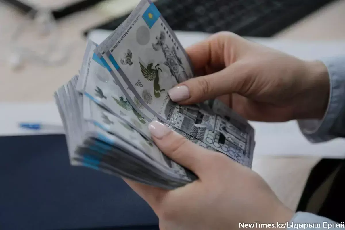 2 млрд тенге отдали казахстанцы псевдонуждающимся мошенникам