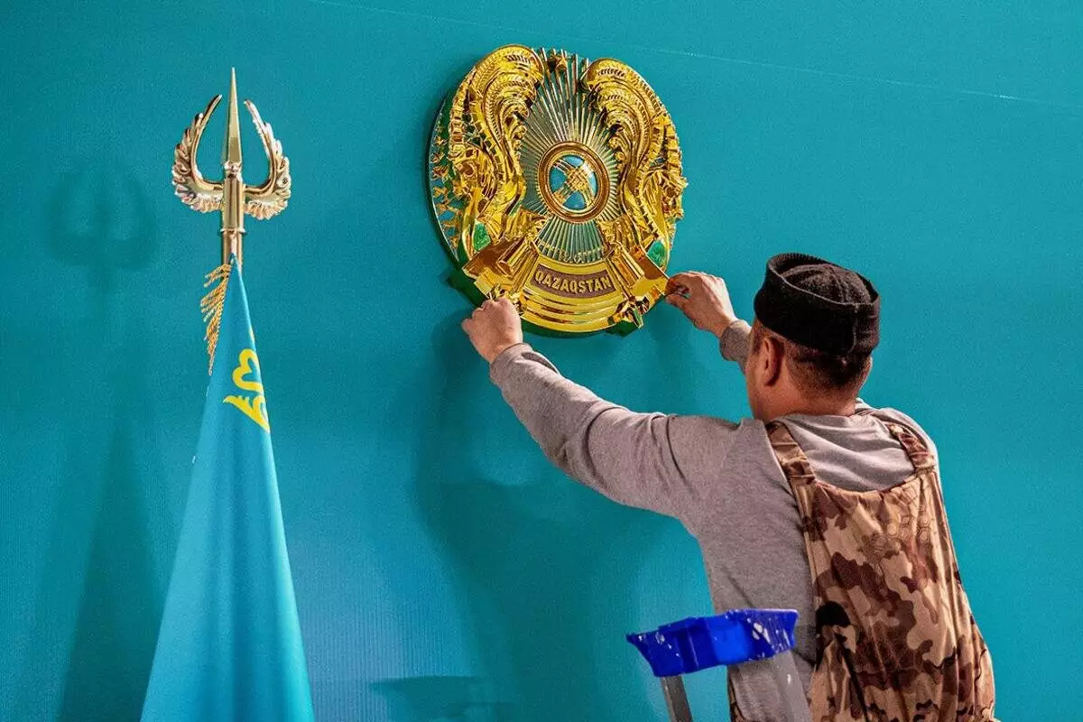 Изменение герба в Казахстане обойдется стране в огромную сумму