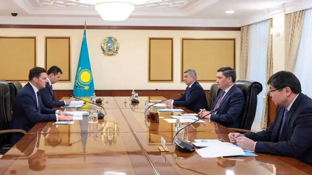 Не менее миллиарда долларов инвестирует ЕАБР в экономику Казахстана