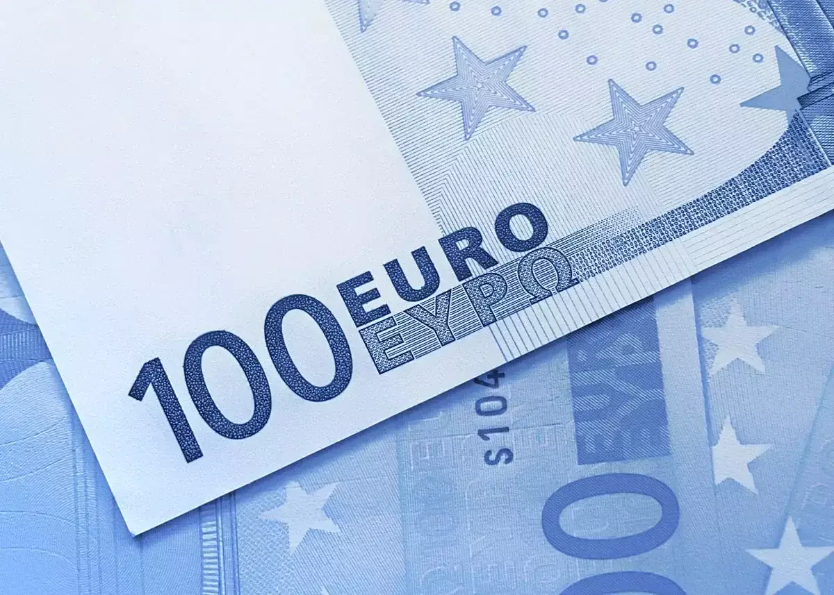 Курс валют на 19 марта 2024 года: доллар, рубль и евро