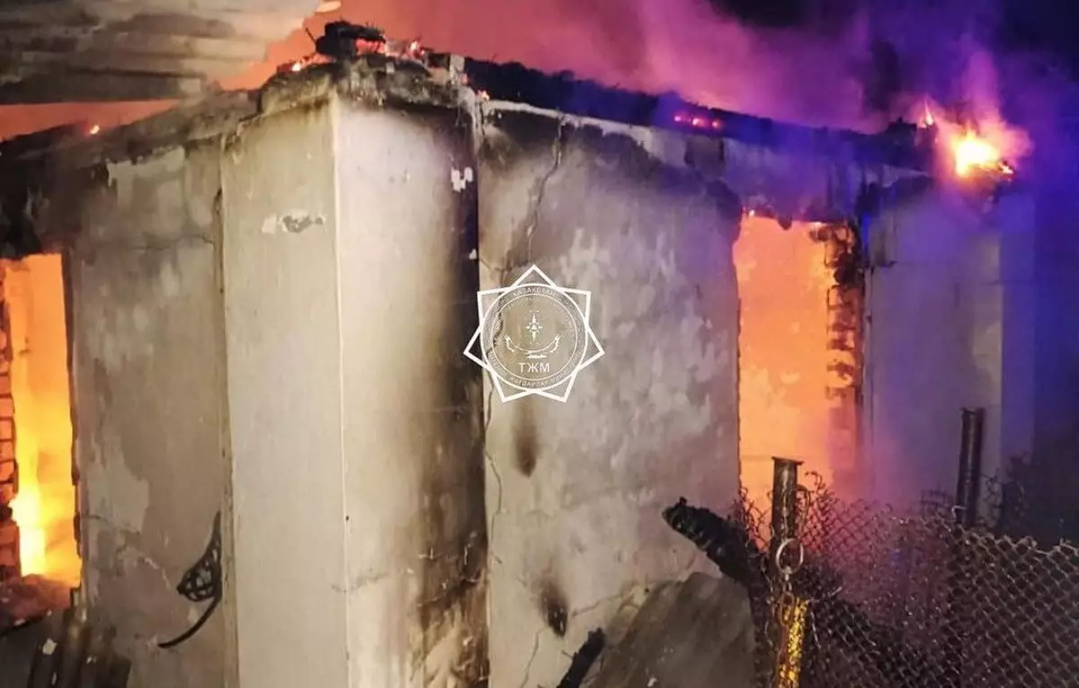 Дачный домик сгорел в Жезказгане