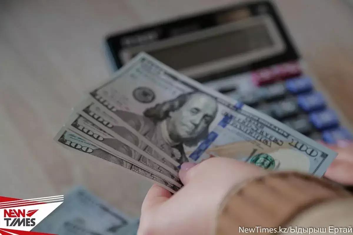 Сколько стоит доллар в обменниках Казахстана 19 марта