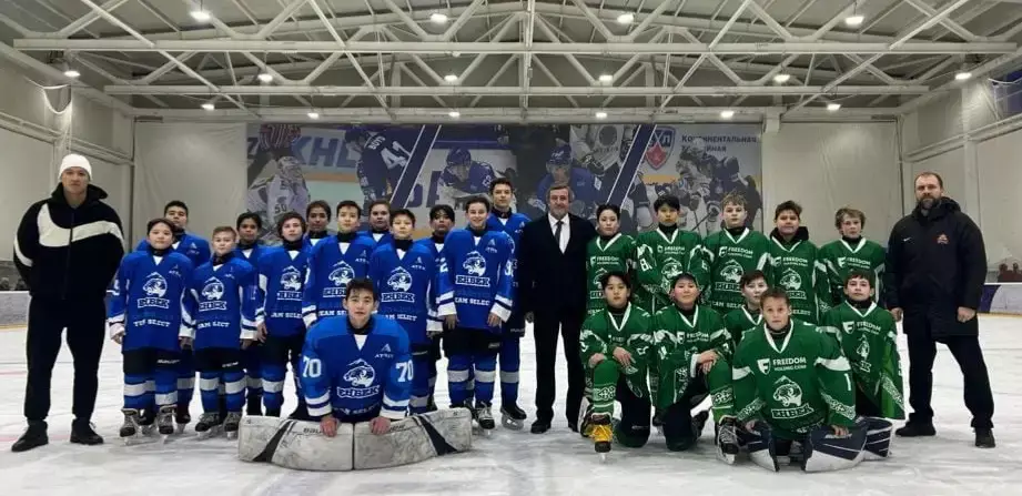 Хоккейный тренер признал, что поселил казахстанских детей в Канаде к наркоманке