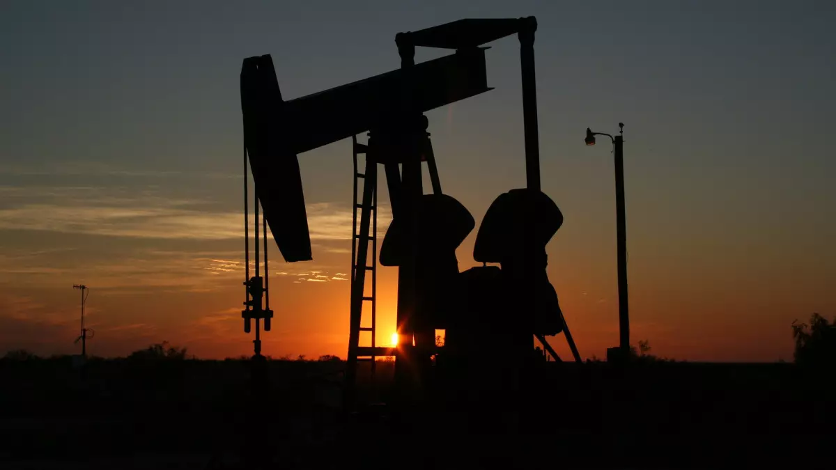 Цена нефти Brent снизилась до 87 долларов за баррель
