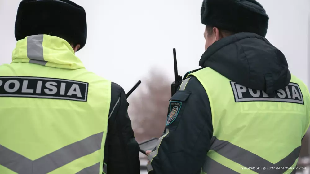 Полицию перевели на усиленный режим в Казахстане