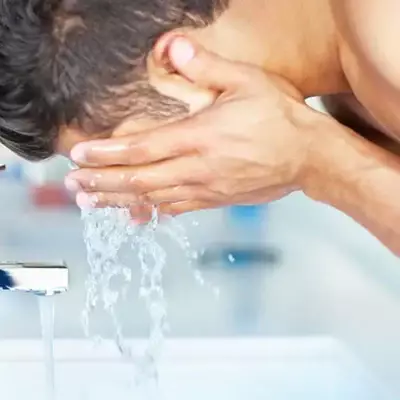 Почему нельзя мыть лицо мылом для рук? Советы мужчинам по уходу за кожей лица