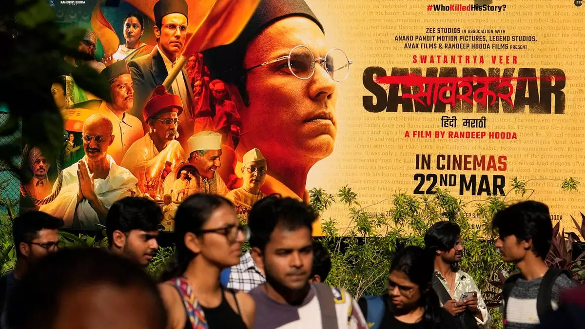 Поляризирующие фильмы Болливуда вызывают индуистский национализм по мере приближения выборов