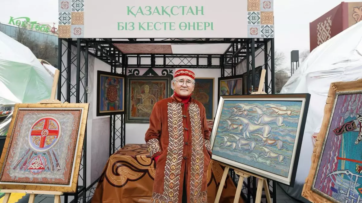 Этноаул с работами дизайнеров и ремесленников представили в Алматы