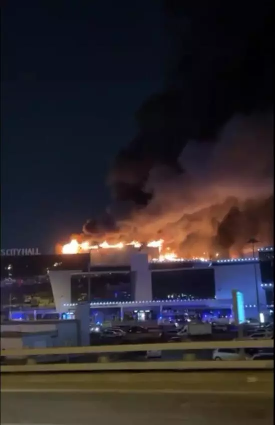 В «Крокус Сити Холле» в Москве произошли стрельба и пожар