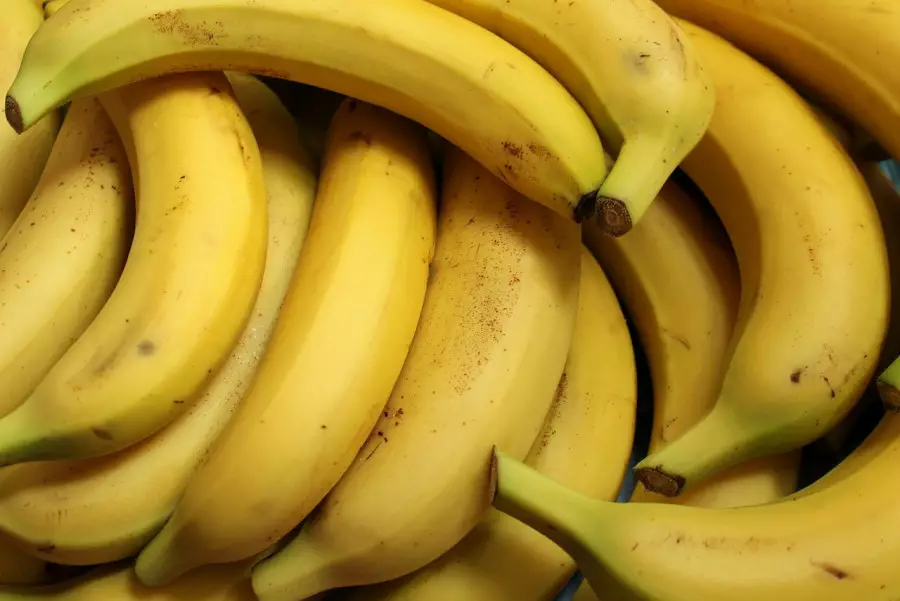 Жасыл, сары және қарайған бананның айырмашылығы қандай? Диетолог түсіндірді