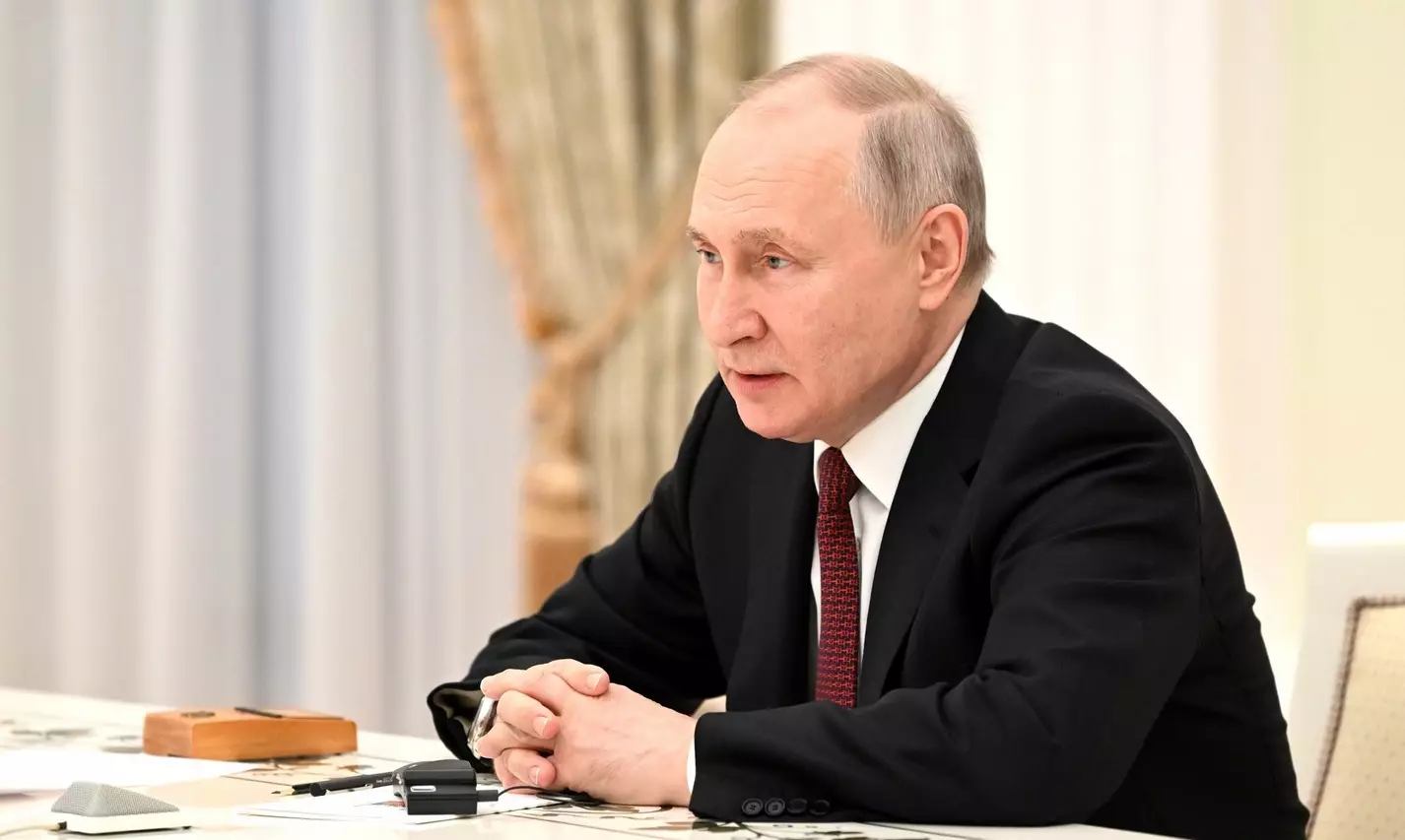 ФСБ доложила Путину о задержании 11 человек по делу о теракте в «Крокус сити холле»