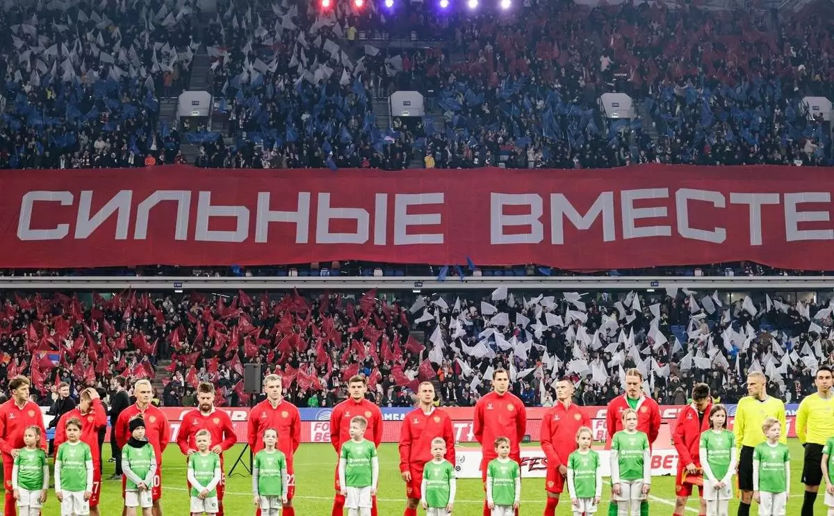 Футболисты сборной России сдают кровь для пострадавших в теракте