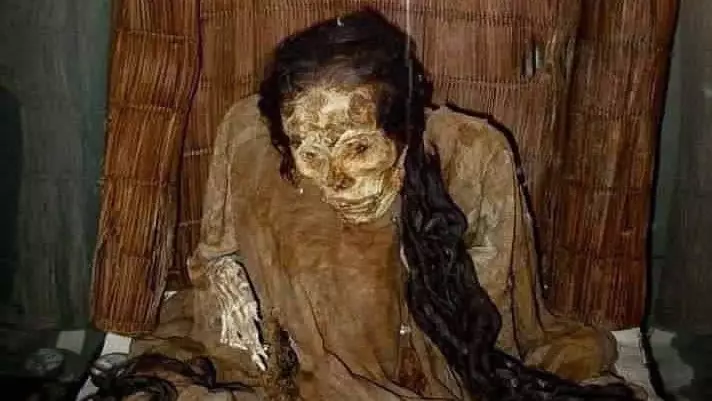 Загадочная «Дама с длинными волосами» - одна из самых таинственных мумий мира
