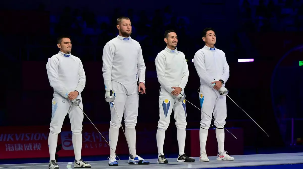 Казахстан впервые завоевал олимпийскую лицензию по фехтованию для всей сборной