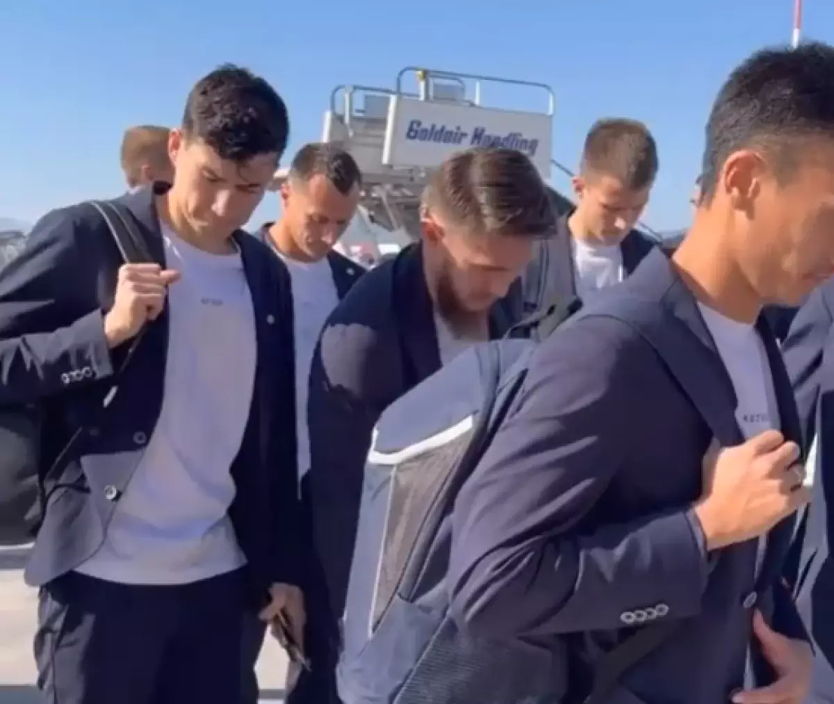 Сборная Казахстана по футболу отправилась в Люксембург