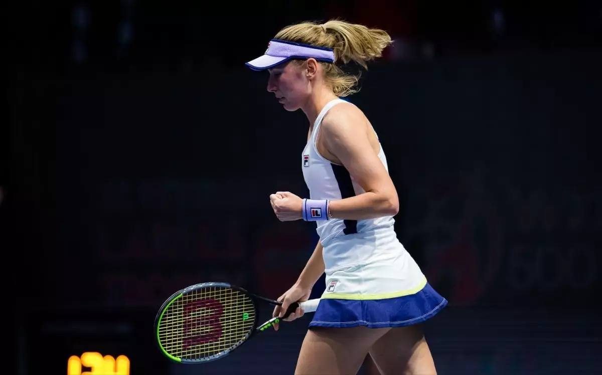 Александрова обыграла Павлюченкову и вышла в четвертый круг турнира в Майами