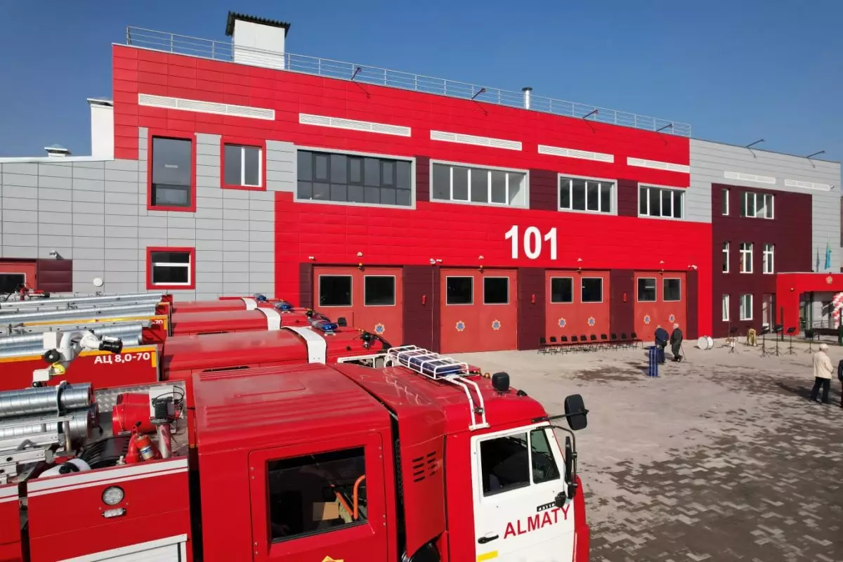 Новая современная пожарная часть открылась в Алматы