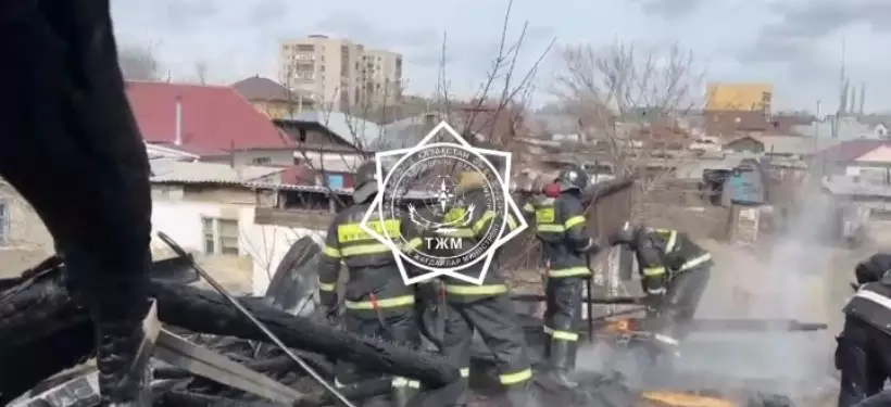 Двухквартирный жилой дом горел в Семее