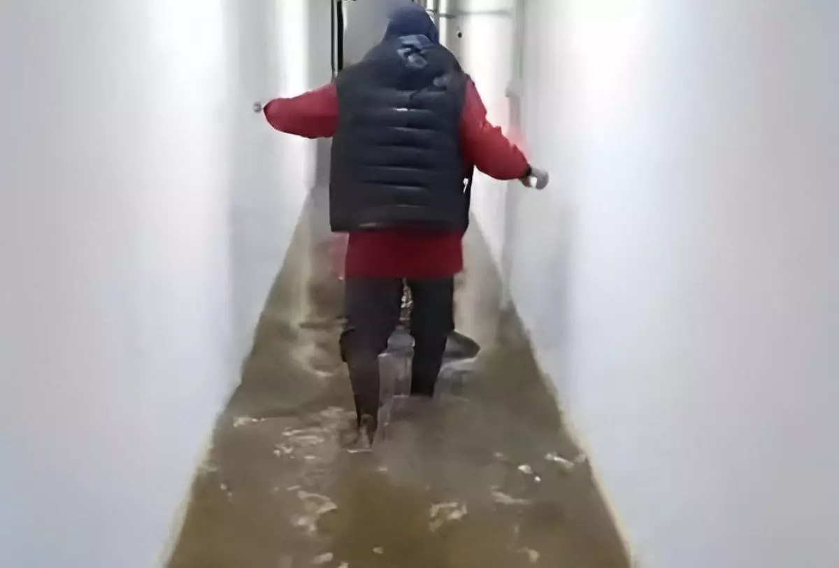 Школу затопило в Кокшетау: видео прокомментировали в ДЧС