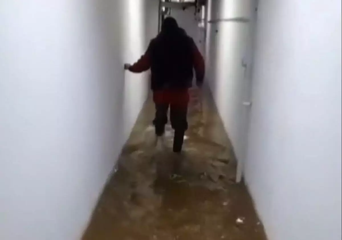 В Кокшетау затопило школу талыми водами