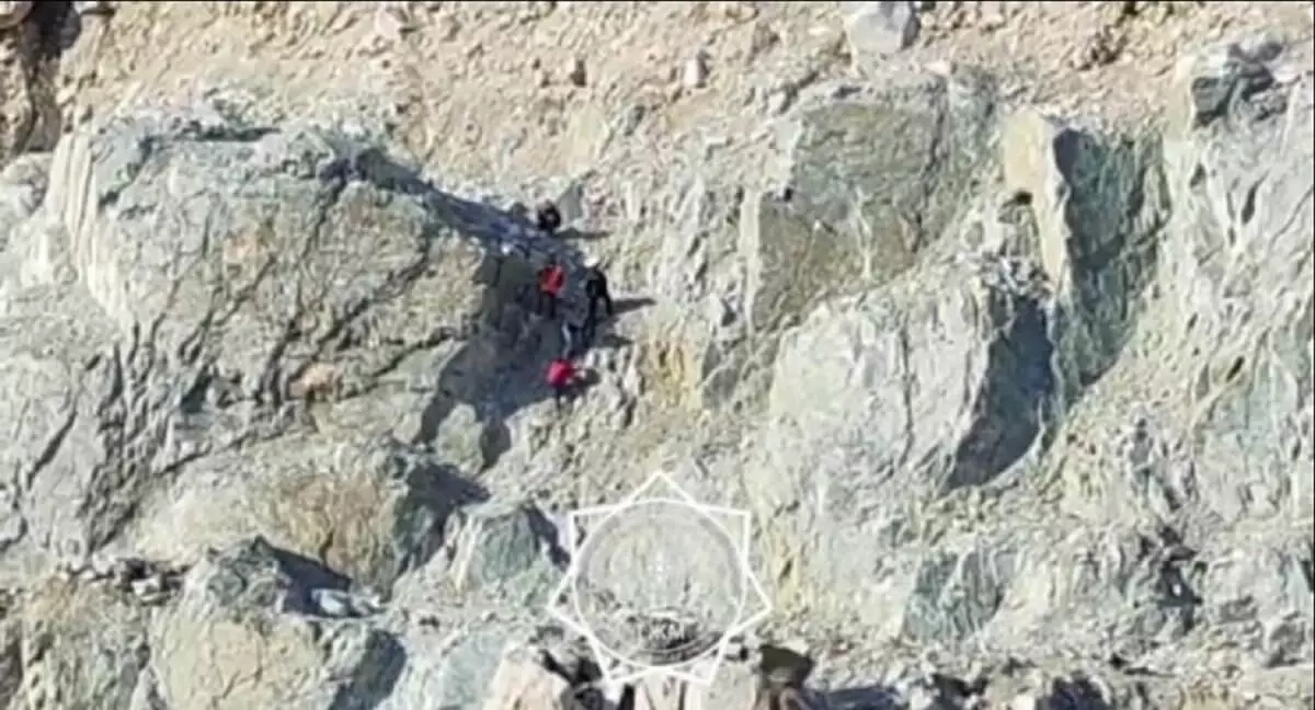 Заблудившиеся туристы найдены и спущены с горы