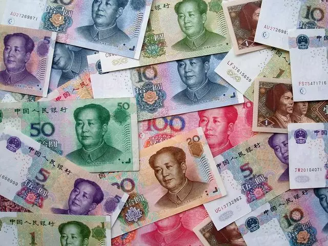 Юань лидирует на развивающихся рынках