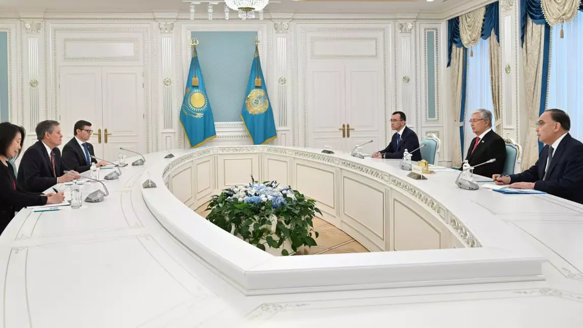 Касым-Жомарт Токаев провел переговоры с американским сенатором