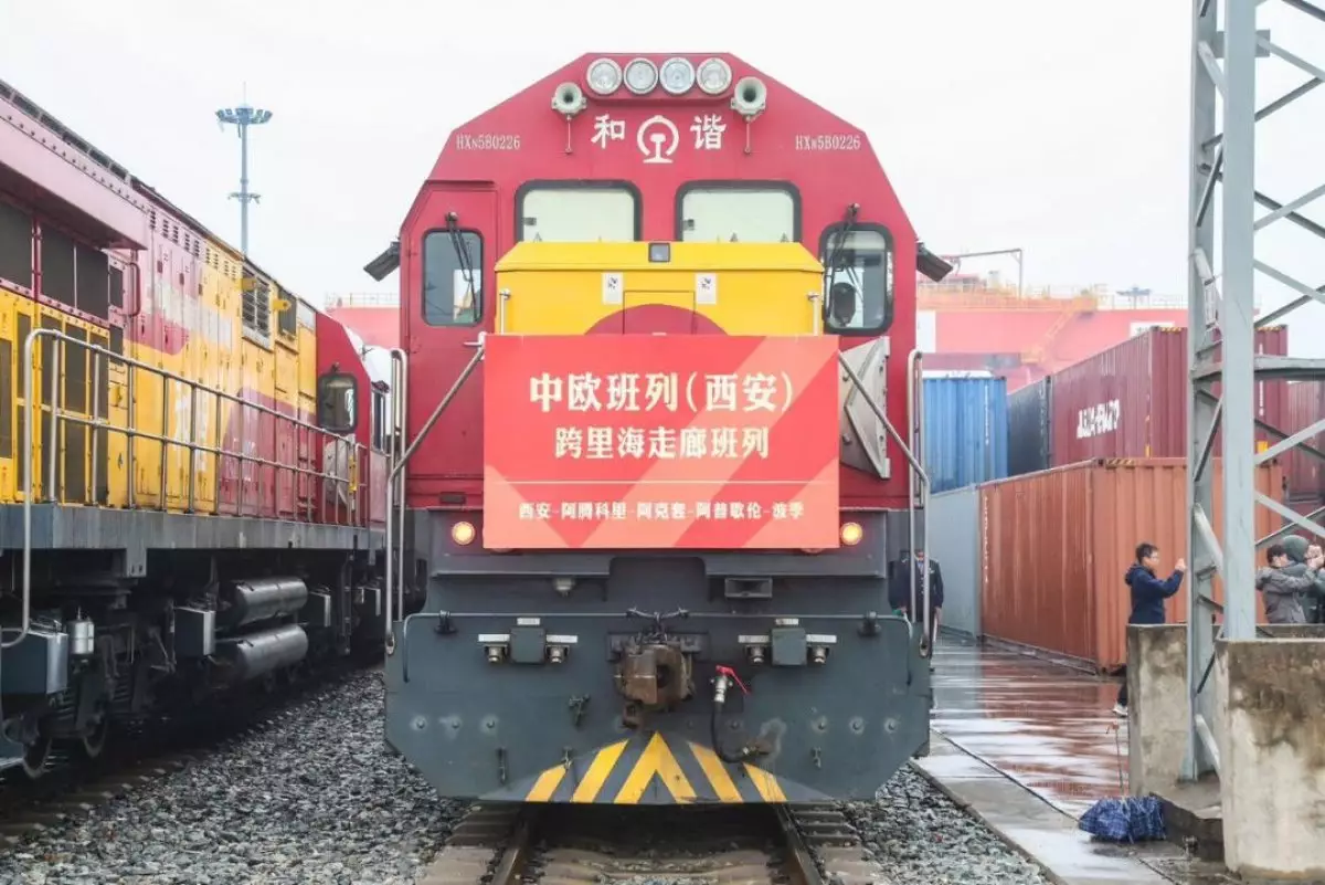 ТМТМ: первый контейнерный поезд отправился из казахстанского терминала в Сиане