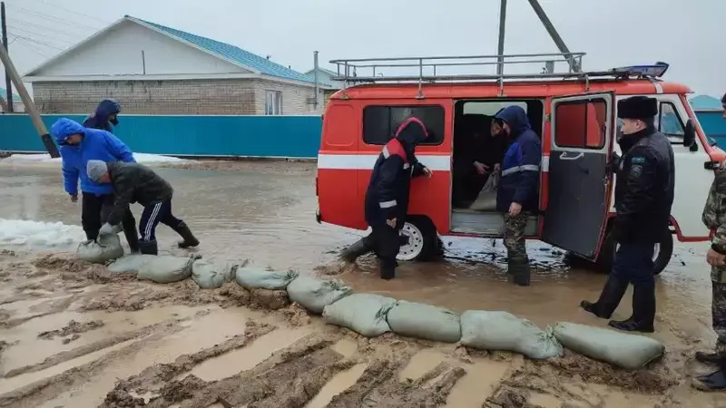 Паводковая обстановка осложнилась в ряде регионов Казахстана