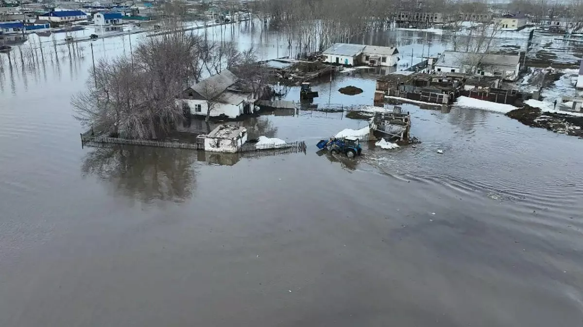 Село в Костанайской области затопило талыми водами