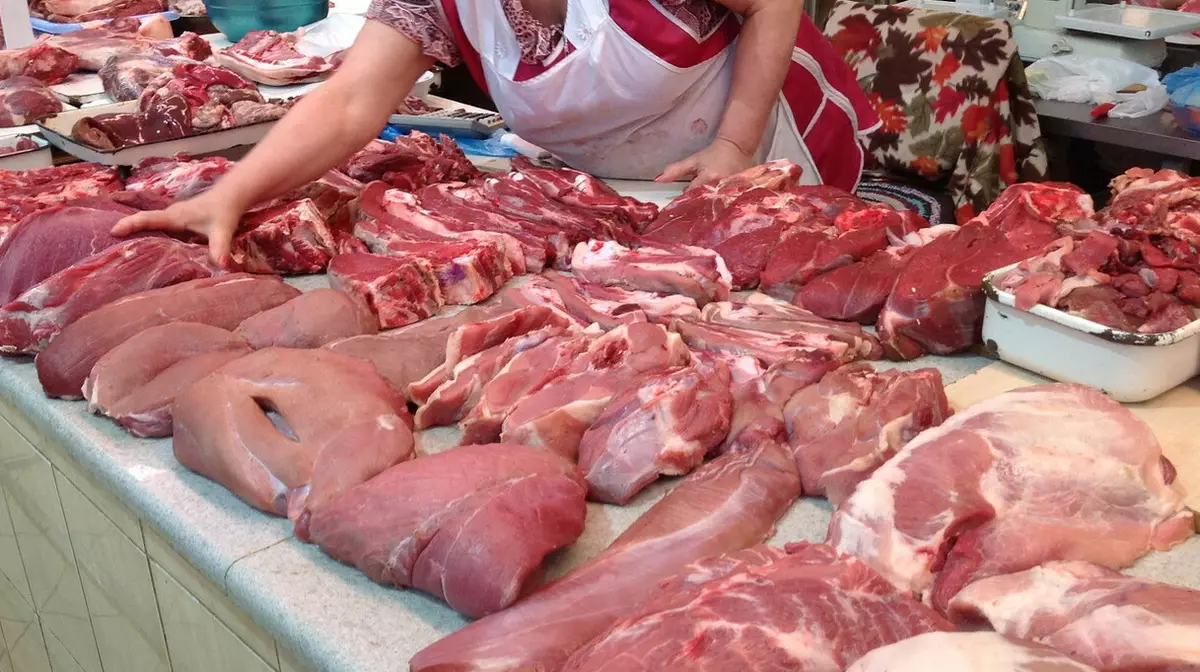 Десятки тонн непроверенного мяса попали на прилавки из-за халатности бизнесмена из Атбасара
