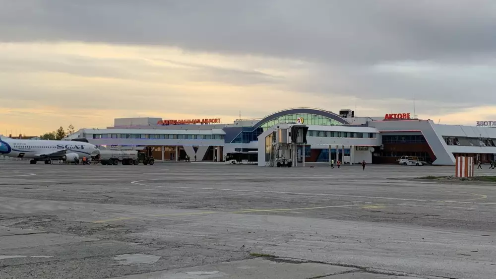 Паводки парализовали работу актюбинского аэропорта