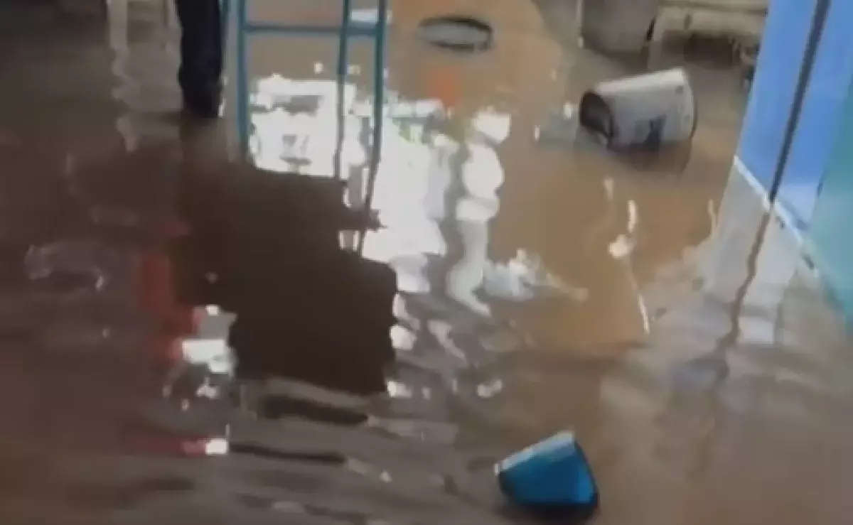 Села в Костанайской области друг за другом уходят под воду – видео