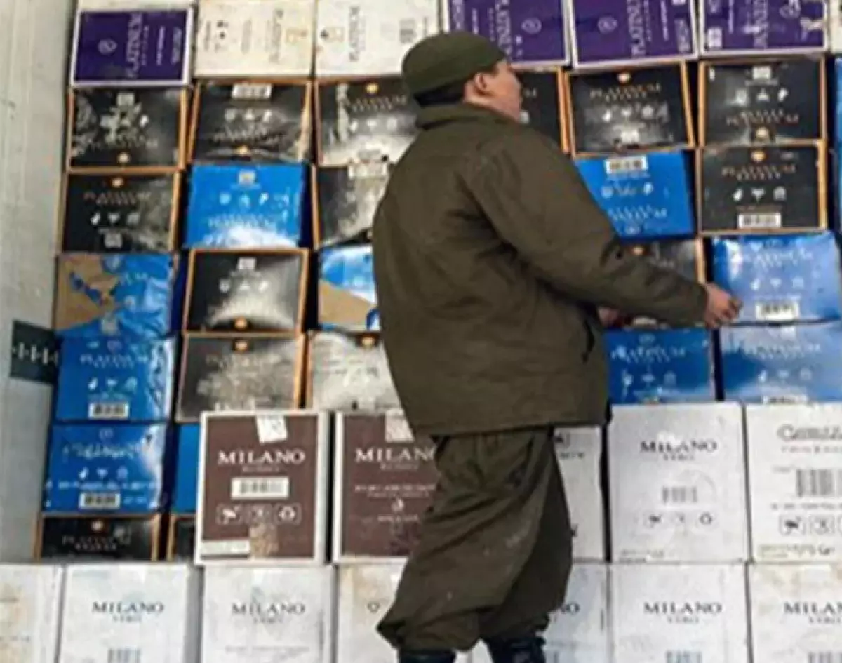 Сигареты под видом продуктов на 1 млрд пытались ввезти контрабандой в Казахстан
