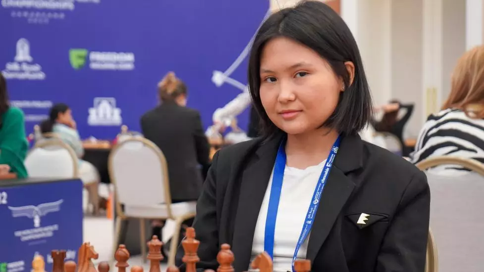 Бибисара Асаубаева победила в престижном турнире по шахматам Swiss Queens Wednesday