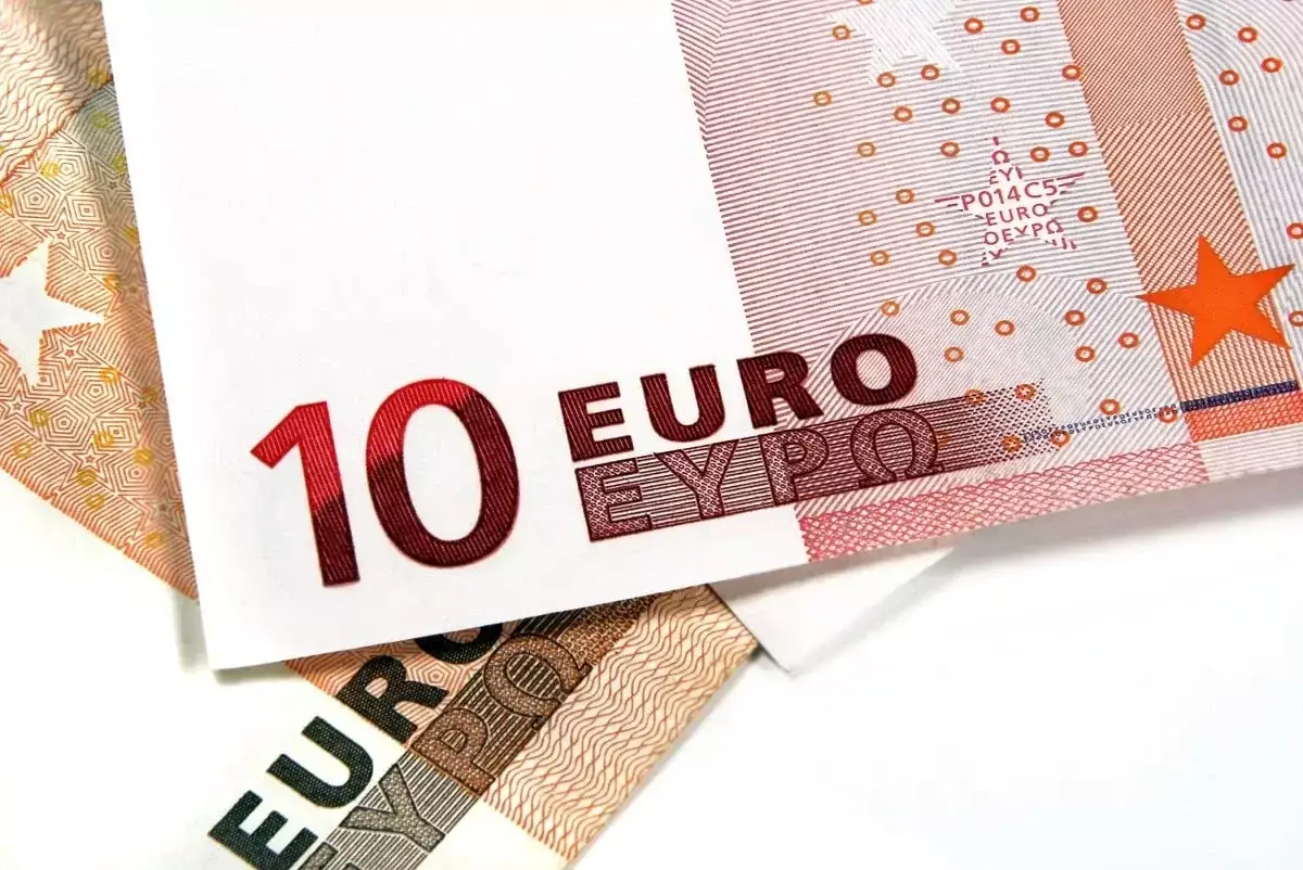 Курс валют на 29 марта 2024 года: доллар, рубль и евро