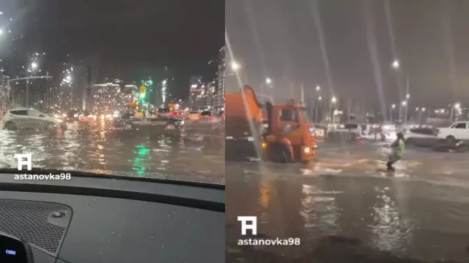 Потоп на оживлённой дороге ликвидируют в Астане